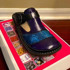 Womens Algeria clogs size 7/7.5 (US) 37 UK.